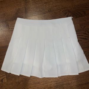 white tennis skirt